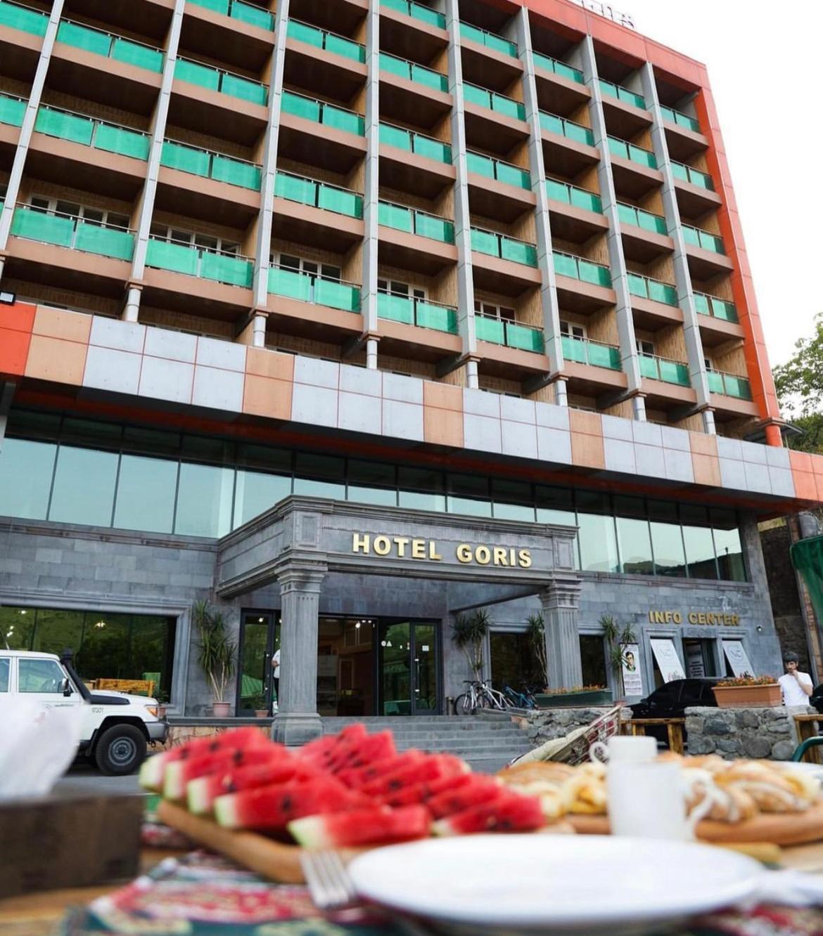 Goris Hotel Bagian luar foto