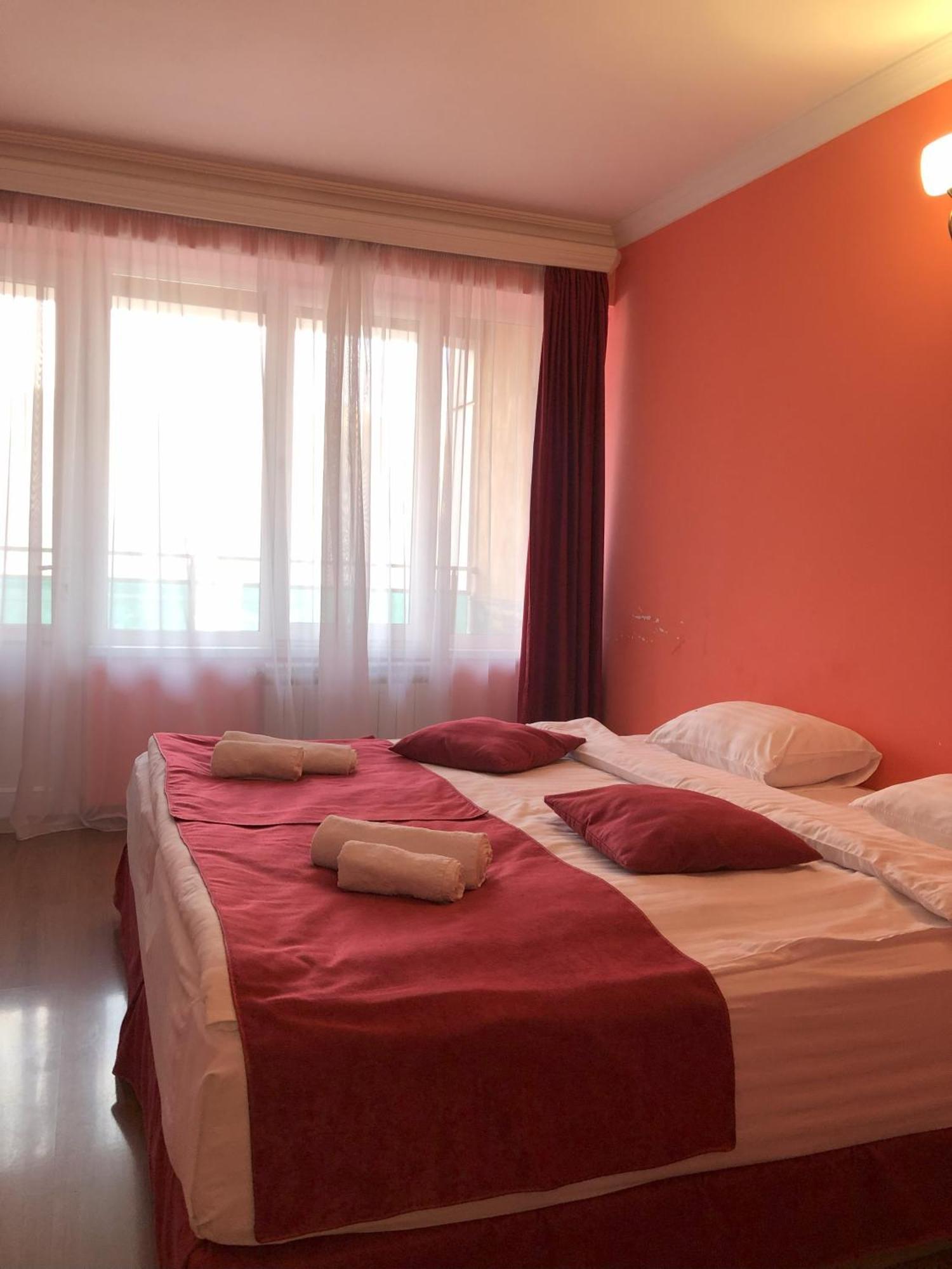 Goris Hotel Bagian luar foto