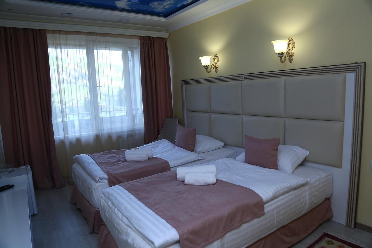 Goris Hotel Bagian luar foto